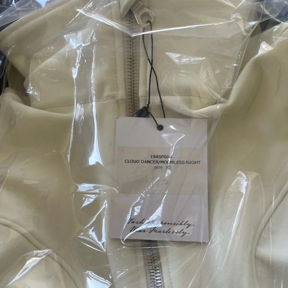 NWT! Cordova Signature Ski Suit! - Picture 8 of 15